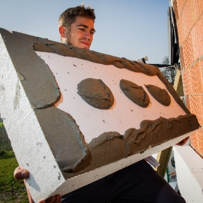 На що варто звернути увагу при виборі клею