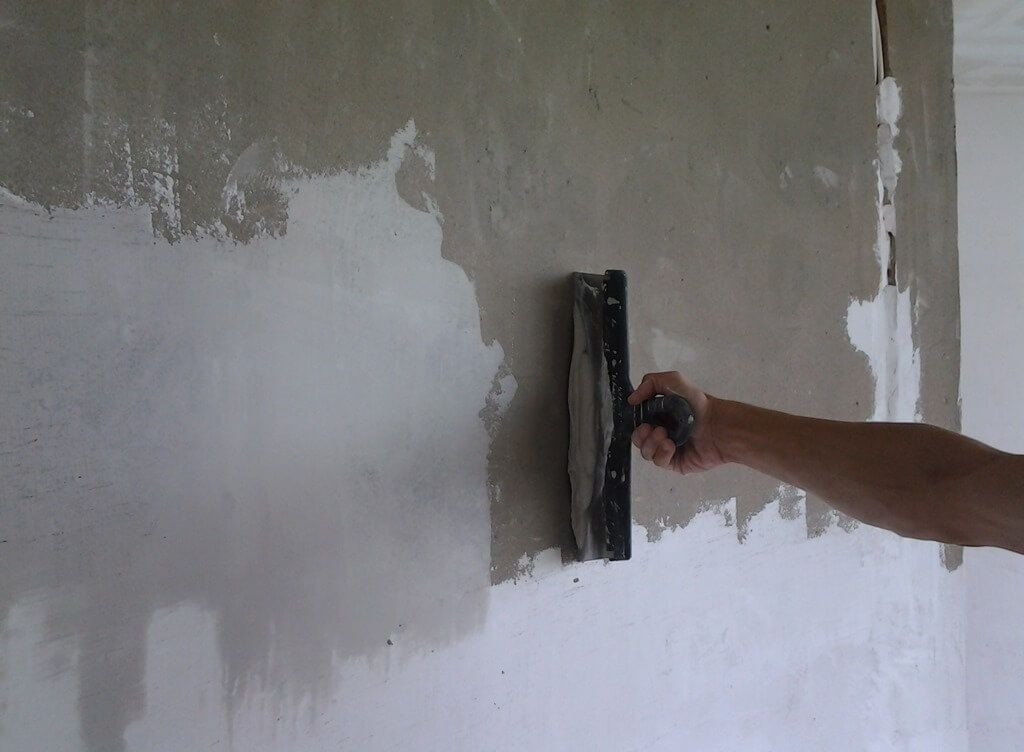 Ключові відмінності між шпаклівкою та штукатуркою